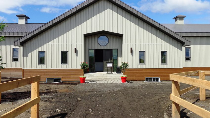 THE MILLE-ÎLES HORSE RIDING